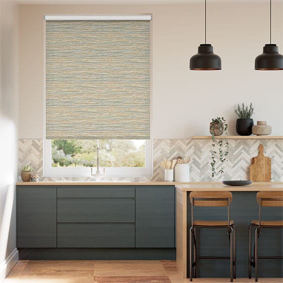 アフィニティ サンドストーン ロールスクリーン