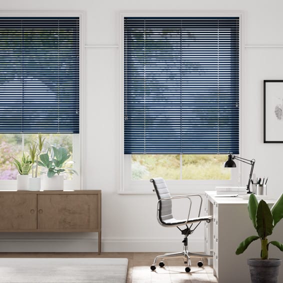 エッセンス　ネイビー アルミブラインド