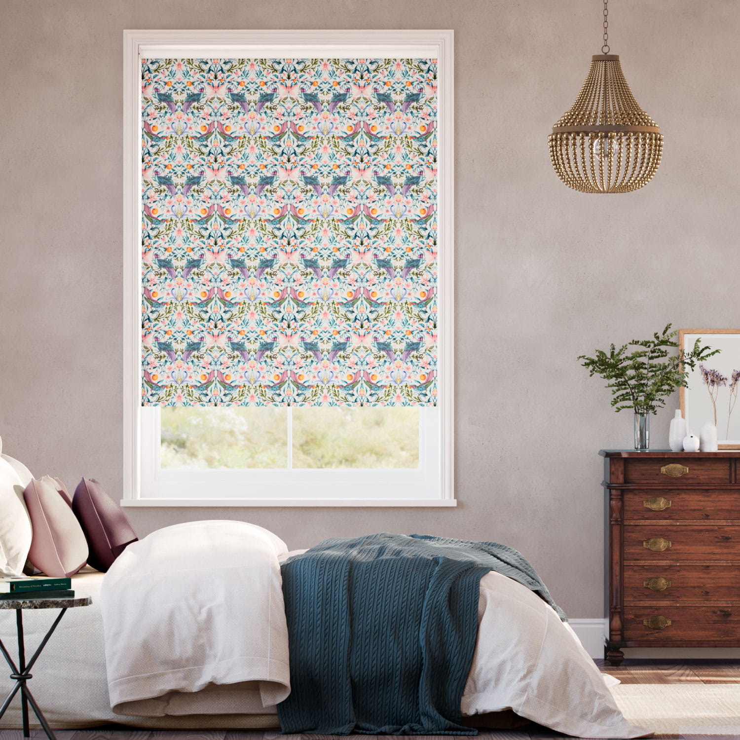 フォービドゥン・フルーツ ジュエル ロールスクリーン