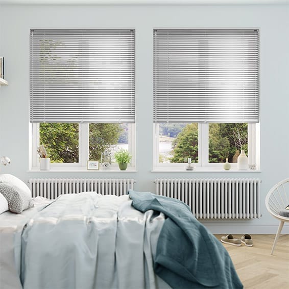 【つっぱり式】エッセンス　シルバーシャイン アルミブラインド