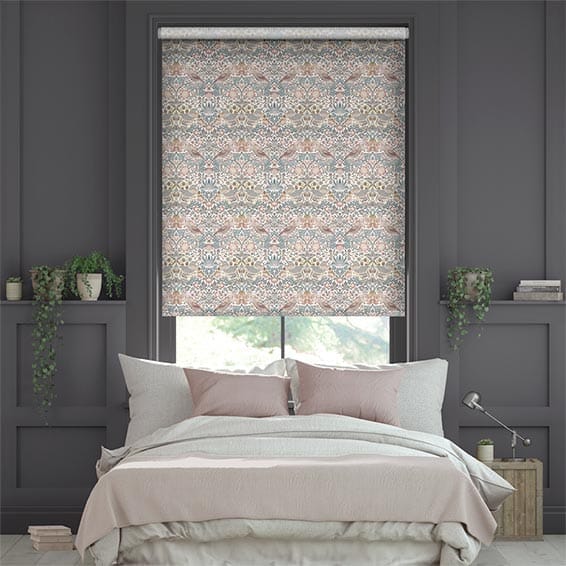 【カーテンレール可】ウィリアムモリス　いちご泥棒　ローズチョーク ロールスクリーン　-プルコード式-