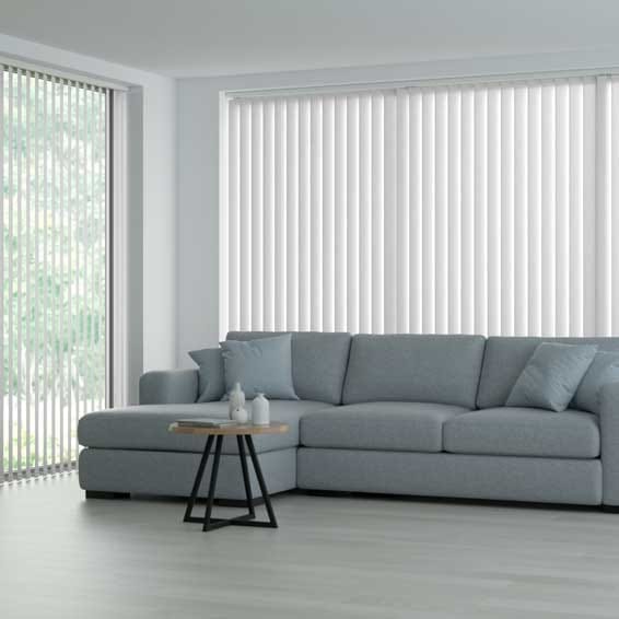 【カーテンレール可】遮光 ナチュラル　ホワイト バーチカルブラインド