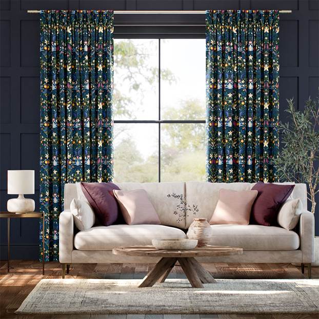 フォービドゥン・フルーツ ナイトフォール カーテン サムネイル写真