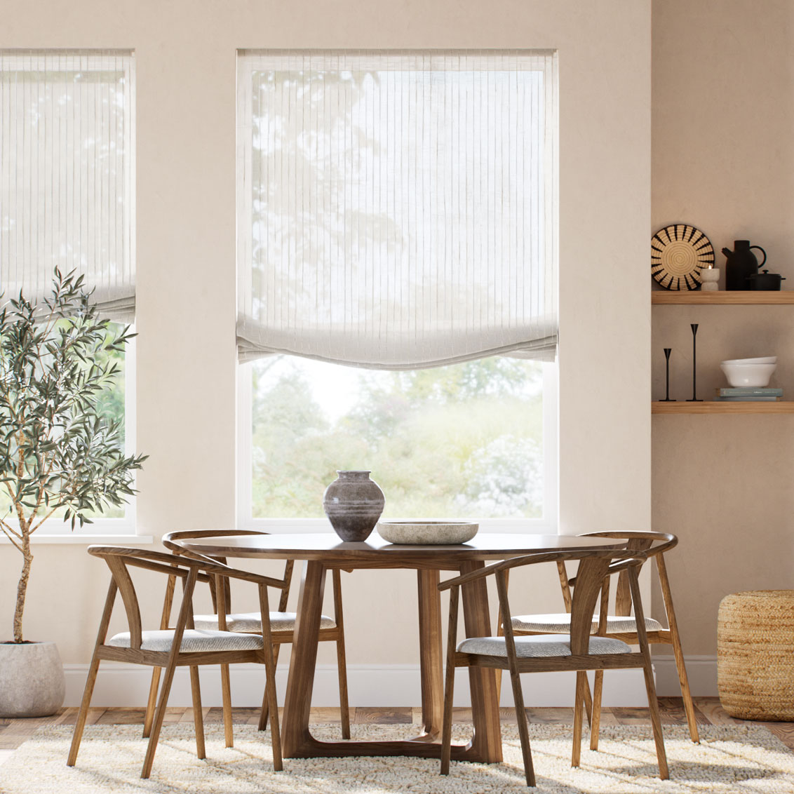 レオーネ エンブロイダード ボイル クリーム リラックス ローマンシェード