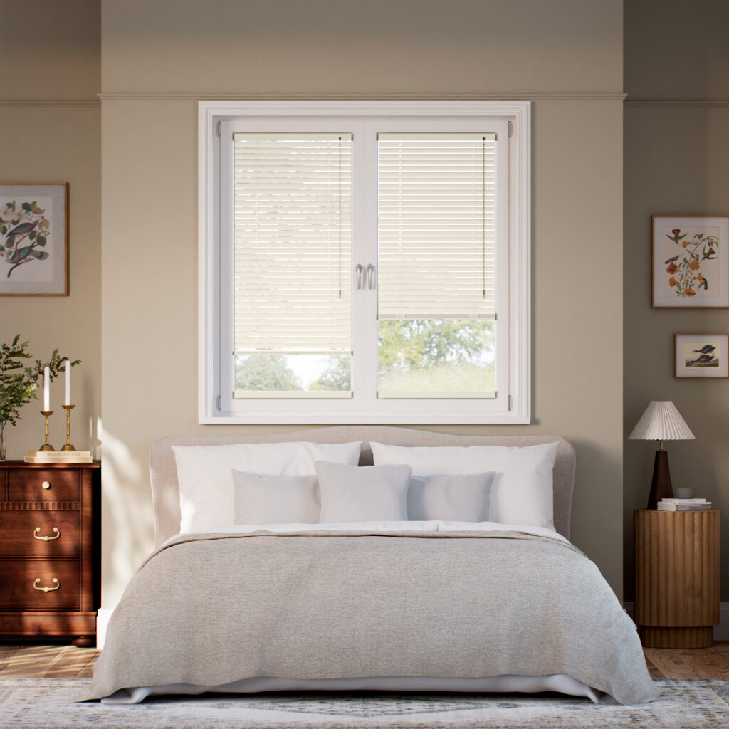 【窓貼りタイプ】エッセンス　アンティークホワイト アルミブラインド