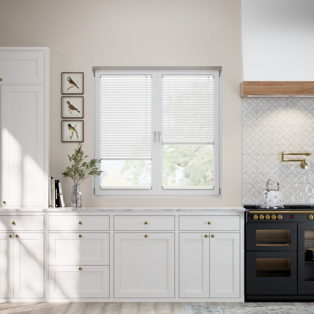 【窓貼りタイプ】エッセンス　グロスホワイト アルミブラインド